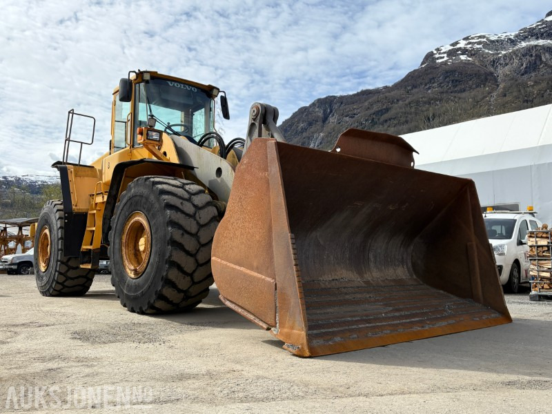 2002 Volvo L150E - 15 177 motortimer - leveres med ny sertifisering - اللودر بعجل: صور 2 2002 Volvo L150E - 15 177 motortimer - leveres med ny sertifisering - اللودر بعجل: صور 2
