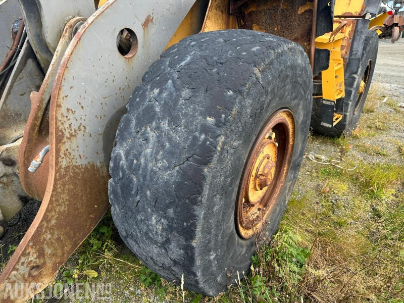 2002 Volvo L90D hjullaster – 17 tonn // Helgummihjul // Sentralsmøring - اللودر بعجل: صور 5 2002 Volvo L90D hjullaster – 17 tonn // Helgummihjul // Sentralsmøring - اللودر بعجل: صور 5