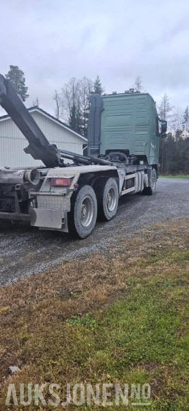 2003 Volvo FH 12 6X4 krokbil MVA FRI Tipp hydraulikk - شاحنة ذات الخطاف: صور 5 2003 Volvo FH 12 6X4 krokbil MVA FRI Tipp hydraulikk - شاحنة ذات الخطاف: صور 5