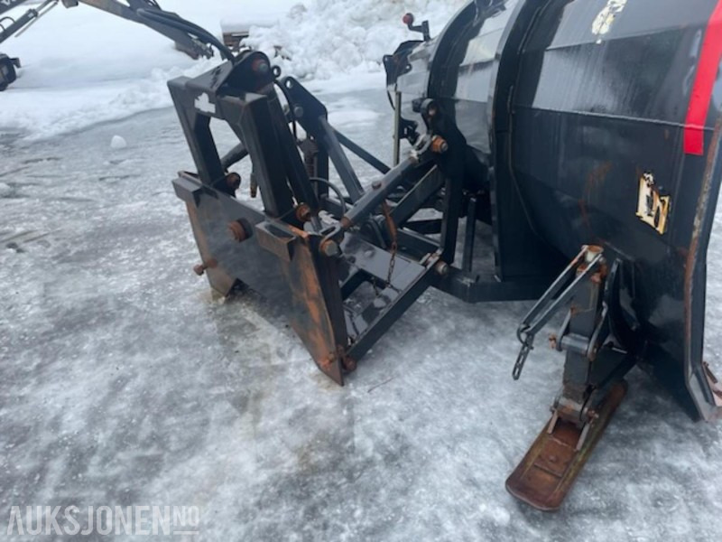 2004 Tellefsdal D-plow Snøplog 3000 m/ BM feste - معدات البناء: صور 3 2004 Tellefsdal D-plow Snøplog 3000 m/ BM feste - معدات البناء: صور 3