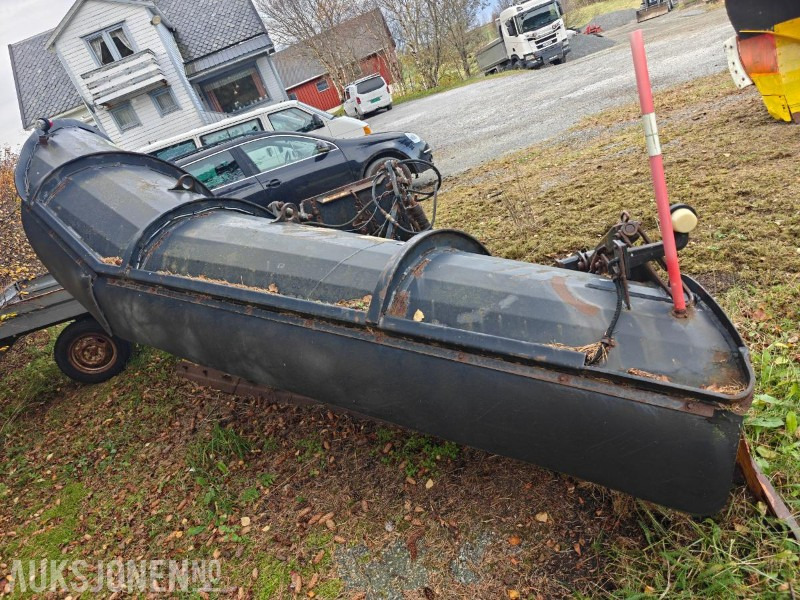2004 Tellefsdal diagonalplog  / snøplog - P HD - Bredde 3600 mm - Parallelllogram - شاحنة: صور 2 2004 Tellefsdal diagonalplog  / snøplog - P HD - Bredde 3600 mm - Parallelllogram - شاحنة: صور 2