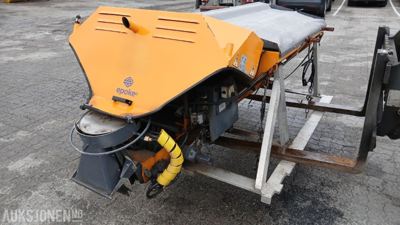 2005 Epoke S2400 ES tallerkenspreder, EpoMaster, Honda motor - ملحقات - آلات البناء: صور 1 2005 Epoke S2400 ES tallerkenspreder, EpoMaster, Honda motor - ملحقات - آلات البناء: صور 1