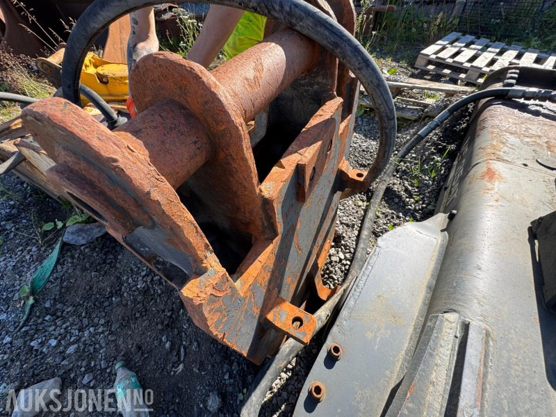 2005 Hanwoo Hydraulisk pigghammer HB325 BA - ملحقات - آلات البناء: صور 3 2005 Hanwoo Hydraulisk pigghammer HB325 BA - ملحقات - آلات البناء: صور 3