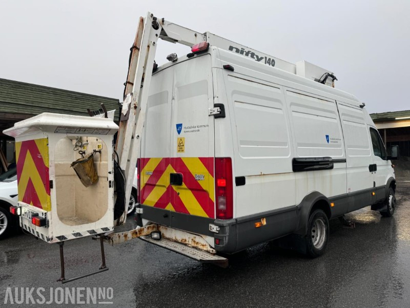 2005 Iveco Daily, Liftbil - UniJet - HPT 65C15, 230.604 km - Nifty lift - VM 140 med personkorg - Sertifisert lift til juni 2026 - سيارة بلدية: صور 4 2005 Iveco Daily, Liftbil - UniJet - HPT 65C15, 230.604 km - Nifty lift - VM 140 med personkorg - Sertifisert lift til juni 2026 - سيارة بلدية: صور 4