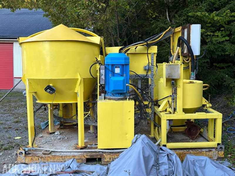 2006 Atlas Copco Injeksjonsplattform - معدات البناء: صور 5 2006 Atlas Copco Injeksjonsplattform - معدات البناء: صور 5