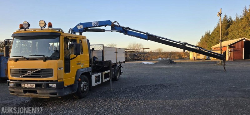 2006 Volvo FL250 Kranbil med tipp - 4X2 - Automat - HMF 683 K2 kran - Aluminiumskarmer - EU godkjent - Gått 206.755 km - شاحنة كرين: صور 1 2006 Volvo FL250 Kranbil med tipp - 4X2 - Automat - HMF 683 K2 kran - Aluminiumskarmer - EU godkjent - Gått 206.755 km - شاحنة كرين: صور 1