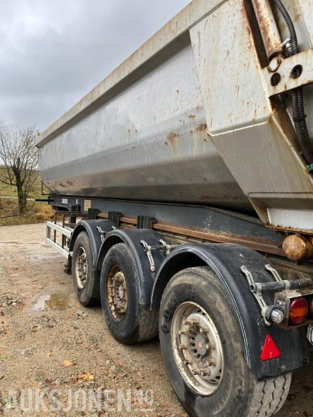 2007 Carnehl Tippsemi - مقطورة: صور 5 2007 Carnehl Tippsemi - مقطورة: صور 5