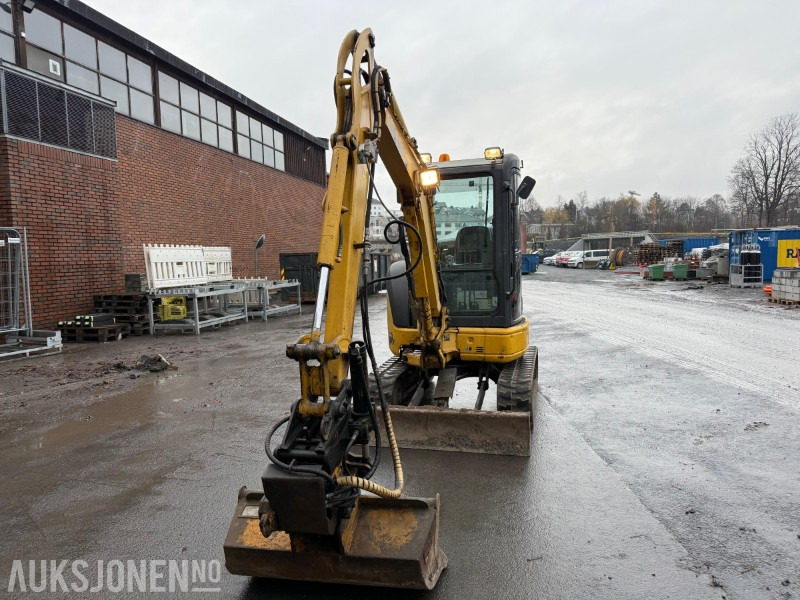 2007 Komatsu PC30 MR-2 minigraver med Engcon tiltrotator, lys, 1 skuffe, gummibelter, skjær - حفارة مصغرة: صور 2 2007 Komatsu PC30 MR-2 minigraver med Engcon tiltrotator, lys, 1 skuffe, gummibelter, skjær - حفارة مصغرة: صور 2
