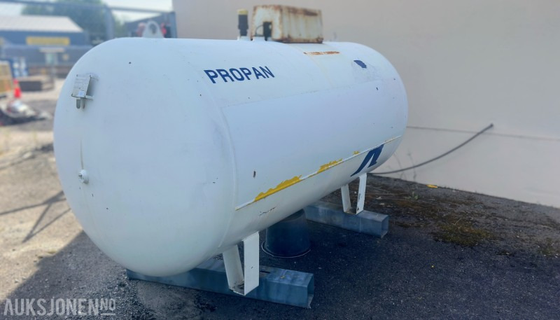 2007 Propantank 2.7 m³ Stasjonær - معدات البناء: صور 1 2007 Propantank 2.7 m³ Stasjonær - معدات البناء: صور 1