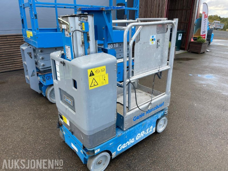 2008 Genie GR 12 Mastelift 234 timer - منصات هيدروليكية متنقلة: صور 4 2008 Genie GR 12 Mastelift 234 timer - منصات هيدروليكية متنقلة: صور 4