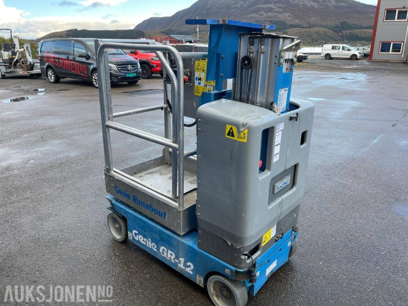 2008 Genie GR 12 Mastelift 234 timer - منصات هيدروليكية متنقلة: صور 3 2008 Genie GR 12 Mastelift 234 timer - منصات هيدروليكية متنقلة: صور 3