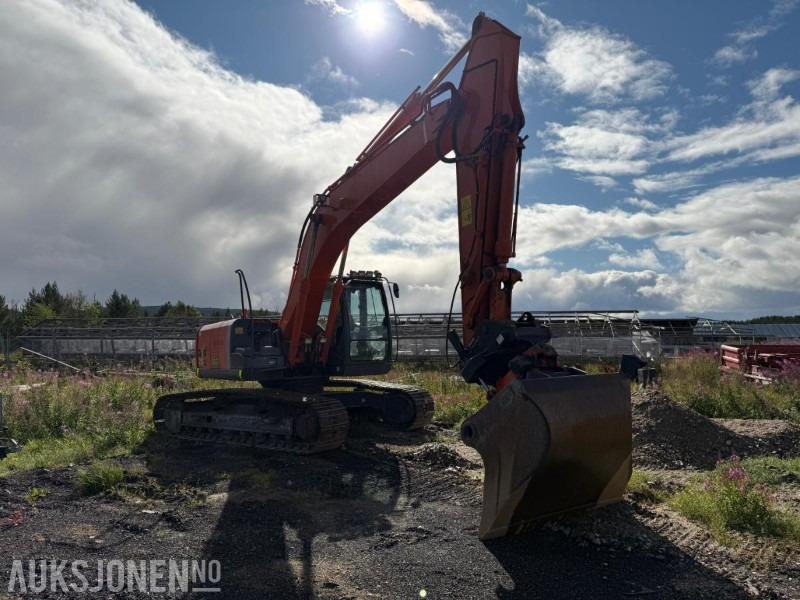 2008 Hitachi ZX210LC-3 – 9754 t - Novatron - Sentralsmøring - حفارة: صور 3 2008 Hitachi ZX210LC-3 – 9754 t - Novatron - Sentralsmøring - حفارة: صور 3