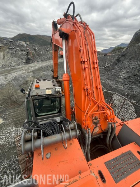 2008 Hitachi ZX670LCH-3 - Gravemaskin med hevbar hytte - حفارة: صور 5 2008 Hitachi ZX670LCH-3 - Gravemaskin med hevbar hytte - حفارة: صور 5
