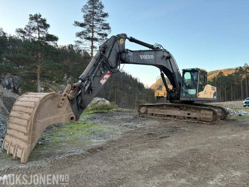 2008 Volvo EC290CL - حفارة: صور 1 2008 Volvo EC290CL - حفارة: صور 1