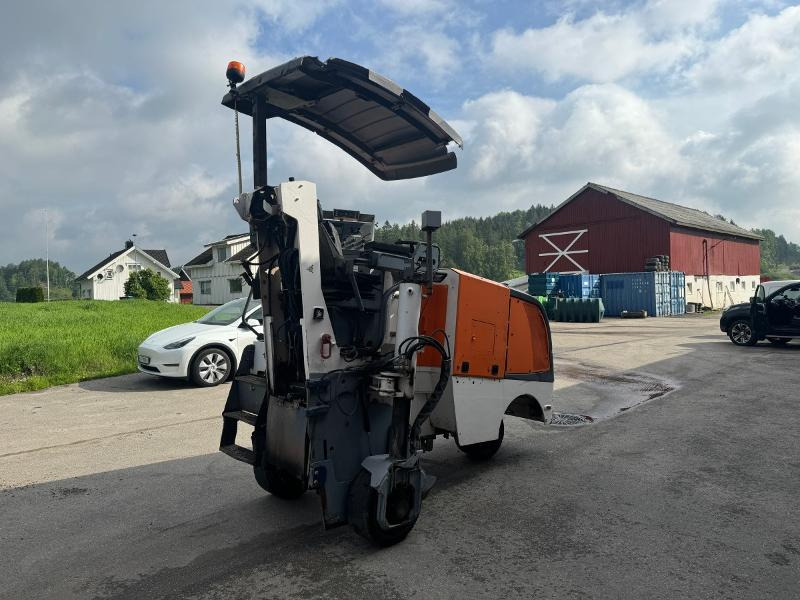 2008 Wirtgen W50DC Asfaltfres - ماكينات لصقل الأسفلت: صور 5 2008 Wirtgen W50DC Asfaltfres - ماكينات لصقل الأسفلت: صور 5