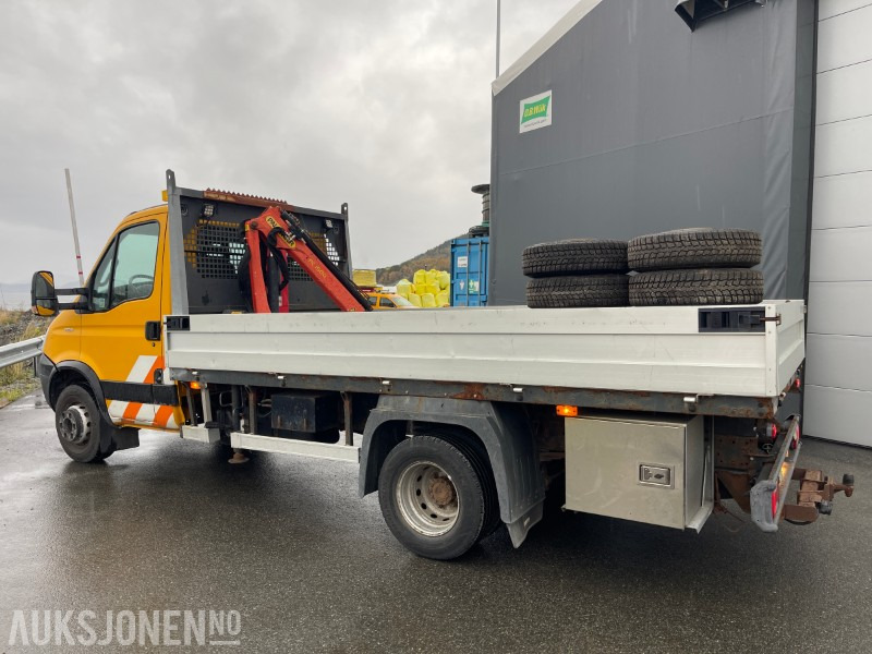 2009 Iveco Daily 3,0 - 177 Hk kranbil med nedfellbare karmer, kun 57865 km ! - شاحنة كرين: صور 3 2009 Iveco Daily 3,0 - 177 Hk kranbil med nedfellbare karmer, kun 57865 km ! - شاحنة كرين: صور 3
