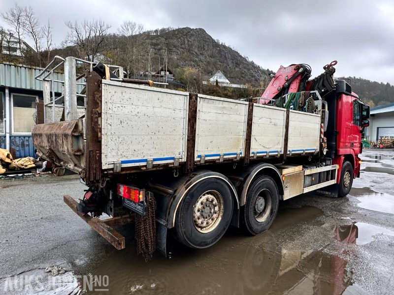 2009 Mercedes-Benz 2551L/42 6X2M Kranbil m/Fassi F235XP kran | Luft foran og bak | Krok og plan, 305520km - شاحنة كرين: صور 5 2009 Mercedes-Benz 2551L/42 6X2M Kranbil m/Fassi F235XP kran | Luft foran og bak | Krok og plan, 305520km - شاحنة كرين: صور 5