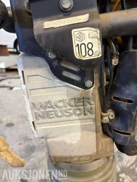 2009 Wacker Neuson Neuson Hoppetusse / Plate vibrator - مدحلة: صور 3 2009 Wacker Neuson Neuson Hoppetusse / Plate vibrator - مدحلة: صور 3
