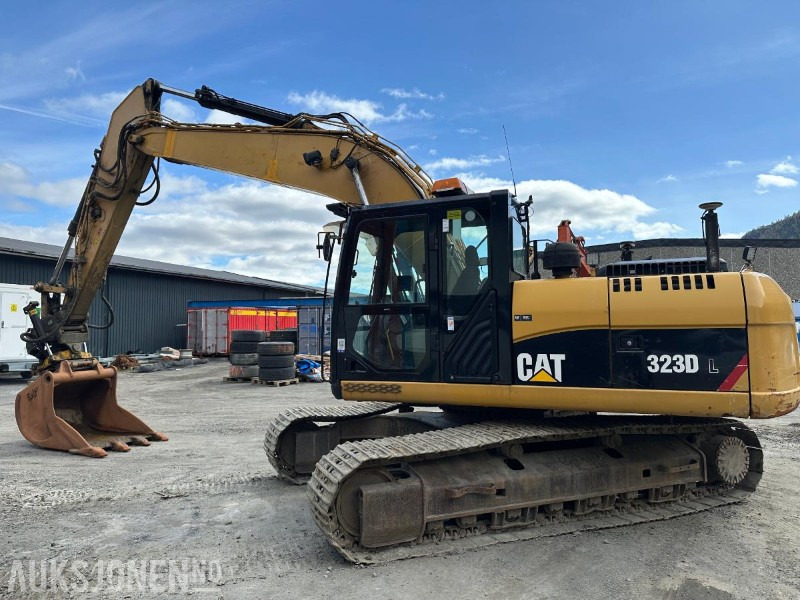 2010 CAT 323D GRAVEMASKIN - 14167 TIMER - حفارة: صور 1 2010 CAT 323D GRAVEMASKIN - 14167 TIMER - حفارة: صور 1