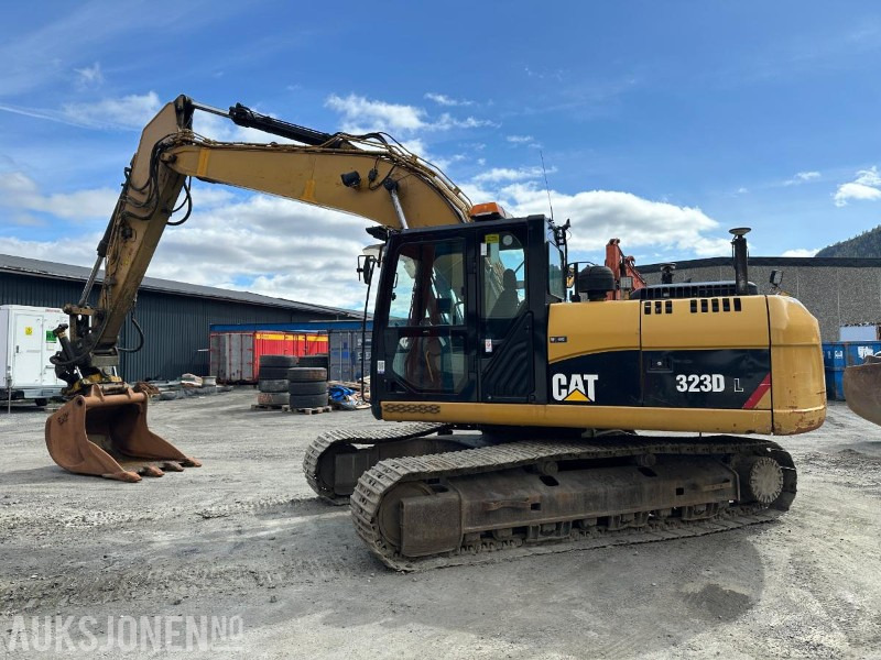 2010 CAT 323D GRAVEMASKIN - 14167 TIMER - حفارة: صور 3 2010 CAT 323D GRAVEMASKIN - 14167 TIMER - حفارة: صور 3