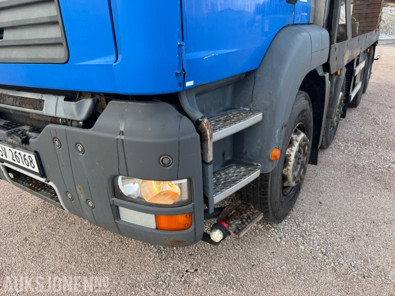 سيارة بلدية 2010 MAN TGA 8x4 Lastebil med maskinpåbygg / maskinrampe: صور 21