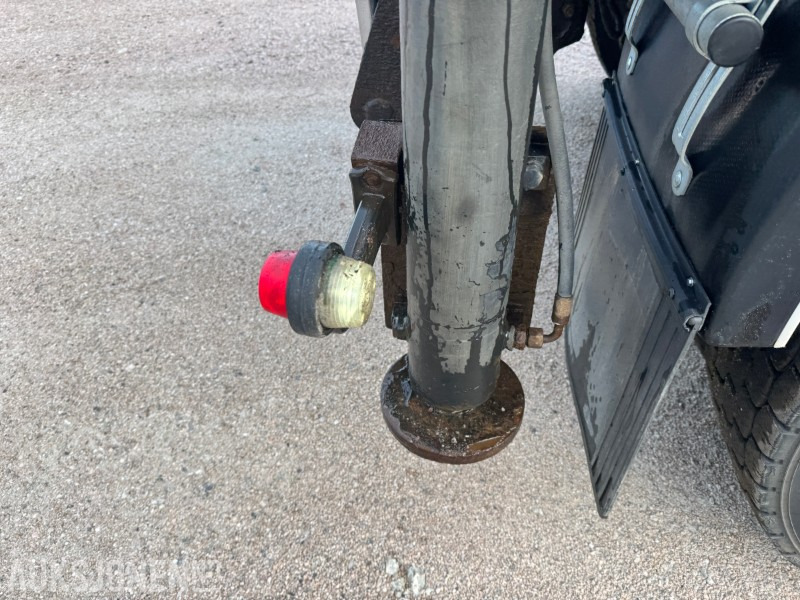 سيارة بلدية 2010 MAN TGA 8x4 Lastebil med maskinpåbygg / maskinrampe: صور 38