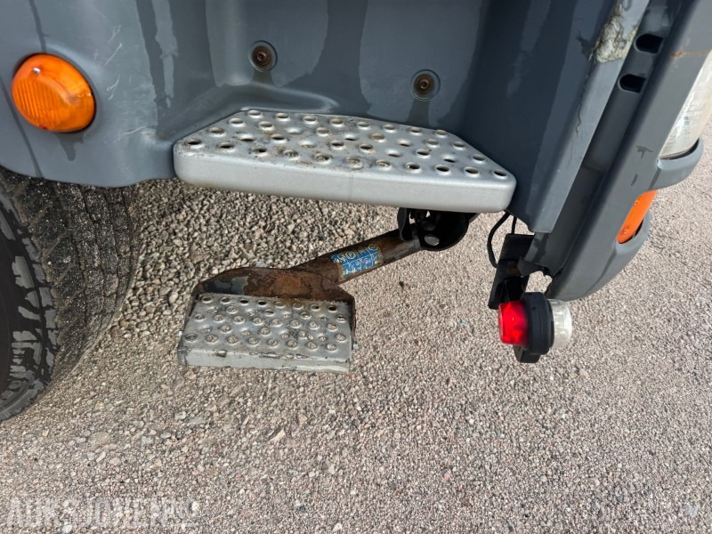 سيارة بلدية 2010 MAN TGA 8x4 Lastebil med maskinpåbygg / maskinrampe: صور 27