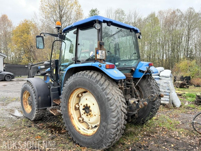 2010 New Holland T5070 traktor / Trima frontlaster / 4X4 - جرار: صور 3 2010 New Holland T5070 traktor / Trima frontlaster / 4X4 - جرار: صور 3