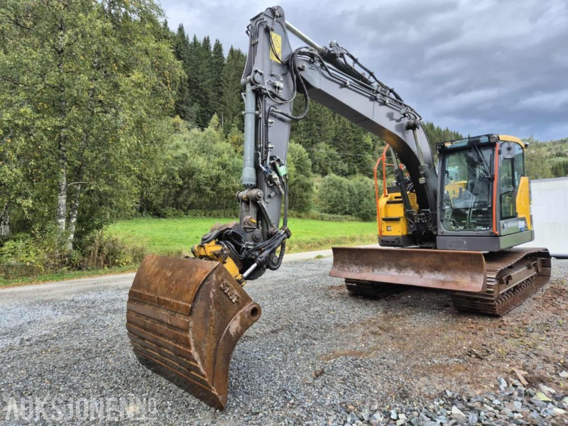 2010 Volvo EC145EL ROTOTILT SENTRALSMØRING - حفارة: صور 1 2010 Volvo EC145EL ROTOTILT SENTRALSMØRING - حفارة: صور 1