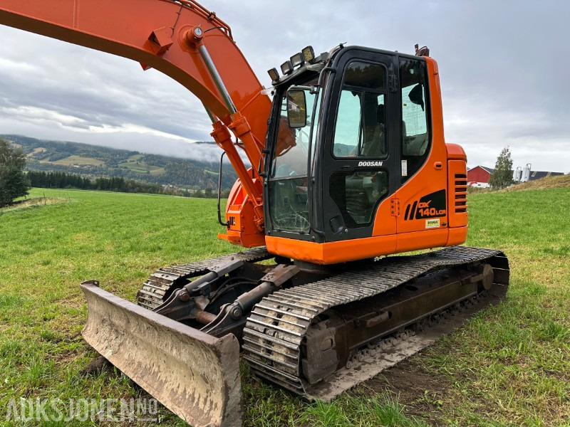 2011 Doosan DX140LCR gravemaskin - Rotortilt- 2 skuffer - حفارة: صور 4 2011 Doosan DX140LCR gravemaskin - Rotortilt- 2 skuffer - حفارة: صور 4