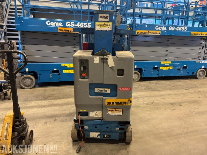 2011 Genie GRC12 mastelift / 6 meter - منصات هيدروليكية متنقلة: صور 3 2011 Genie GRC12 mastelift / 6 meter - منصات هيدروليكية متنقلة: صور 3