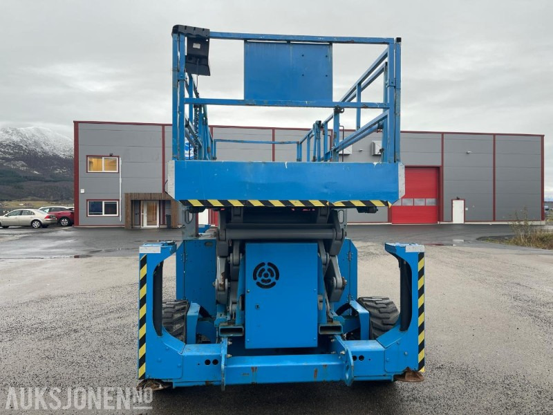 2011 Genie GS 4390 Sakselift, 1698 timer - منصات هيدروليكية متنقلة: صور 2 2011 Genie GS 4390 Sakselift, 1698 timer - منصات هيدروليكية متنقلة: صور 2