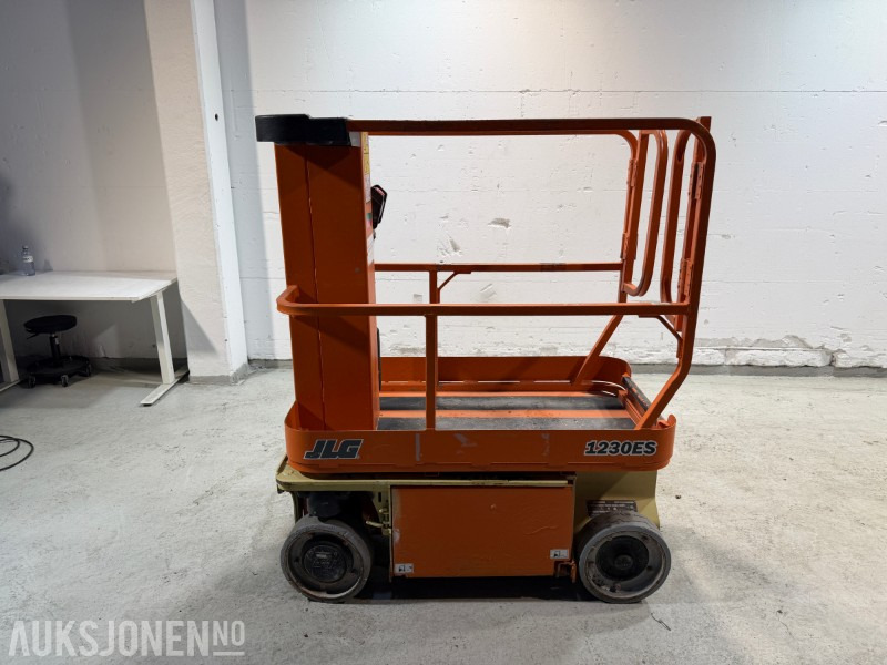 2011 JLG 1230ES Elektrisk mastelift med 5,6 m arbeidshøyde - منصات هيدروليكية متنقلة: صور 1 2011 JLG 1230ES Elektrisk mastelift med 5,6 m arbeidshøyde - منصات هيدروليكية متنقلة: صور 1