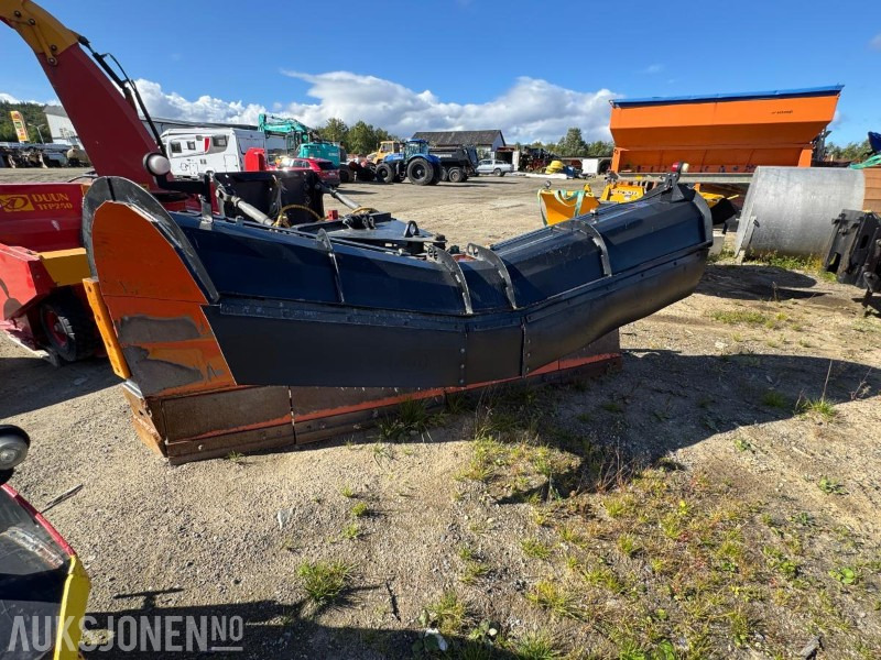 2011 Tellefsdal K70 Skjær - ملحقات - آلات البناء: صور 1 2011 Tellefsdal K70 Skjær - ملحقات - آلات البناء: صور 1