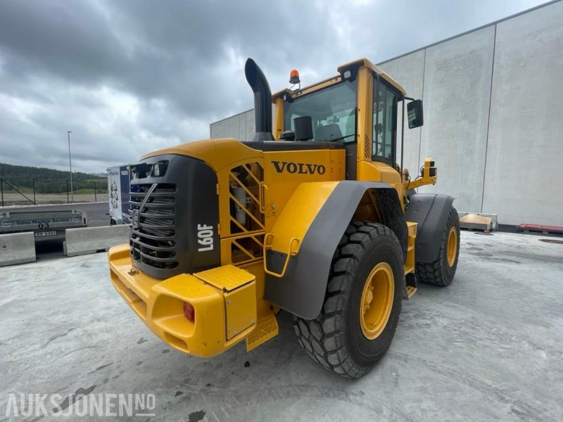 2011 VOLVO L60F HJULLASTER - SPAKSTYRING - NYE DEKK - BBS - 3-4 FUNKSJON - PALLEGAFLER - SKUFFE - KAMERA - MYE PÅKOSTET! - اللودر بعجل: صور 3 2011 VOLVO L60F HJULLASTER - SPAKSTYRING - NYE DEKK - BBS - 3-4 FUNKSJON - PALLEGAFLER - SKUFFE - KAMERA - MYE PÅKOSTET! - اللودر بعجل: صور 3