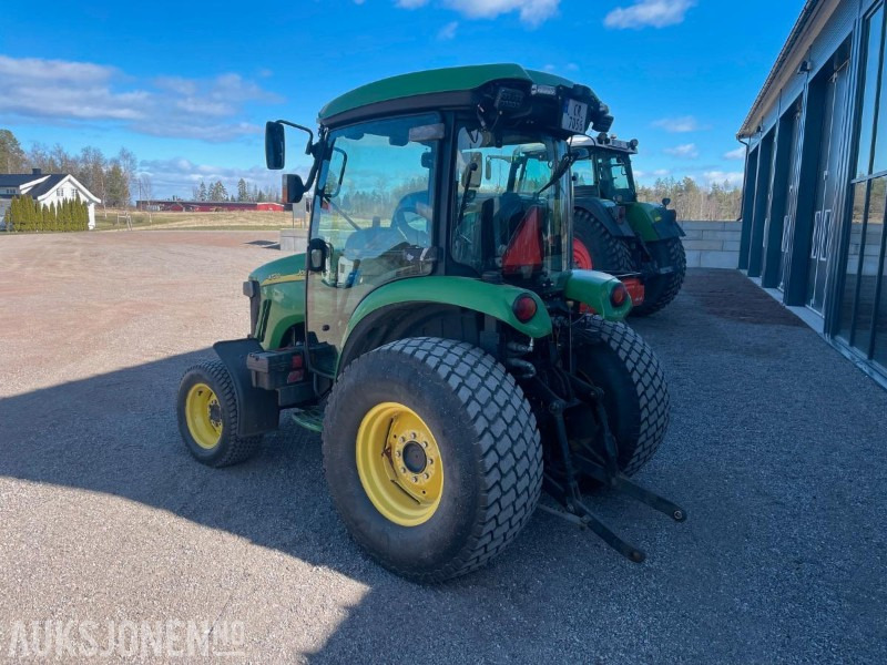 2012 John Deere 4720 traktor / 3.892 timer / Bakrutepusser / - جرار: صور 4 2012 John Deere 4720 traktor / 3.892 timer / Bakrutepusser / - جرار: صور 4