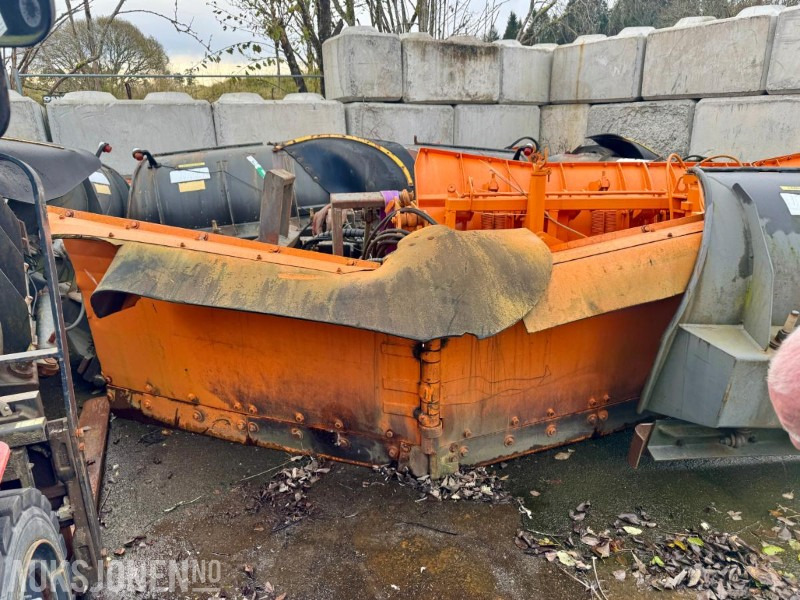 2012 Snježni Plug Snøplog - ملحقات - آلات البناء: صور 2 2012 Snježni Plug Snøplog - ملحقات - آلات البناء: صور 2