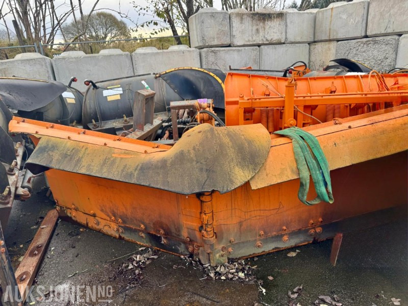 2012 Snježni Plug Snøplog - ملحقات - آلات البناء: صور 1 2012 Snježni Plug Snøplog - ملحقات - آلات البناء: صور 1