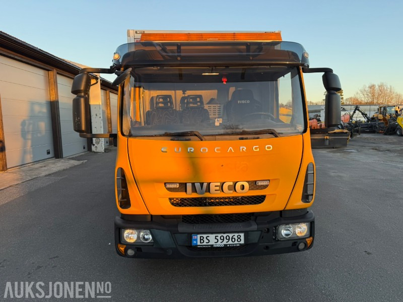 2013 Iveco Eurocargo 75E18 - Verkstedbil m/ Maxilift-kran & ZEPRO bakløfter - 148.000 km - بصندوق مغلق شاحنة: صور 3 2013 Iveco Eurocargo 75E18 - Verkstedbil m/ Maxilift-kran & ZEPRO bakløfter - 148.000 km - بصندوق مغلق شاحنة: صور 3