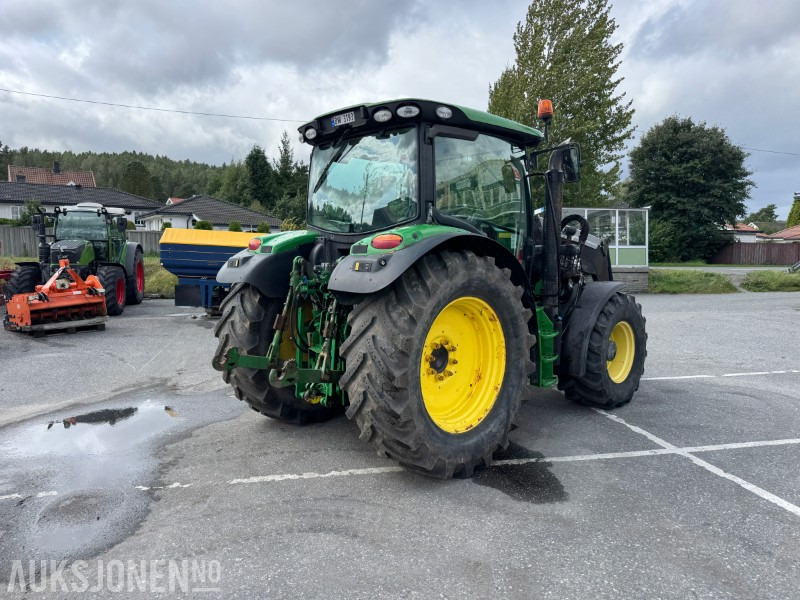2013 John Deere 6125R Traktor med Frontlaster - Fronthydraulikk - Front PTO - جرار: صور 5 2013 John Deere 6125R Traktor med Frontlaster - Fronthydraulikk - Front PTO - جرار: صور 5