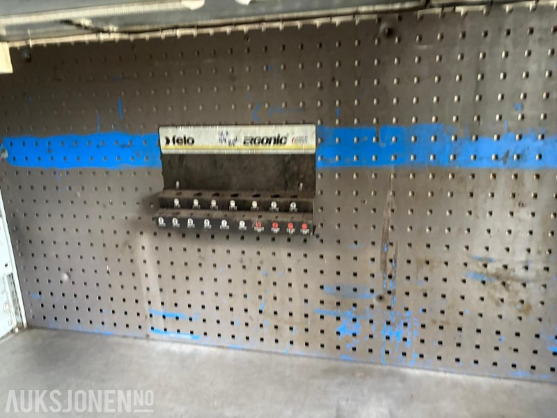 بصندوق مغلق شاحنة 2013 MAN TGL 3 seter: صور 31 بصندوق مغلق شاحنة 2013 MAN TGL 3 seter: صور 31