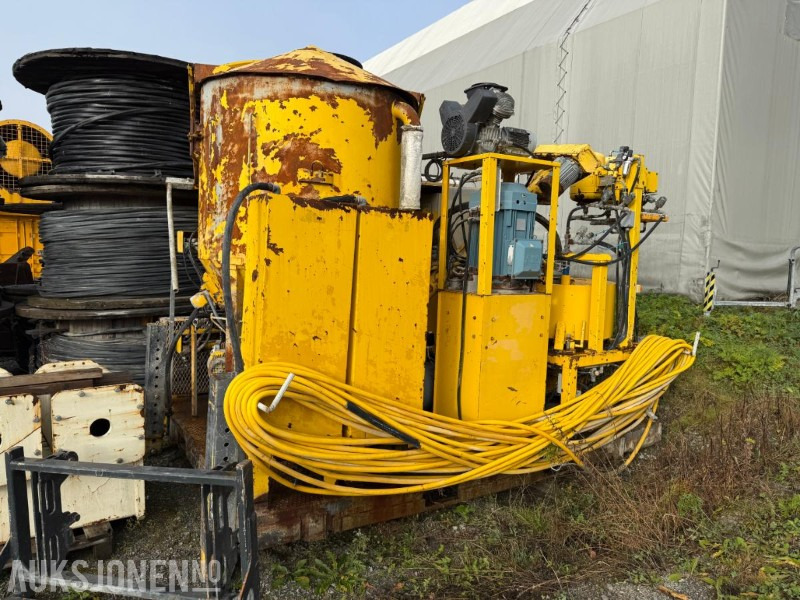 2014 Atlas Copco Unigrout Rig Smart M2 E45 / Injeksjonsplattform - معدات البناء: صور 1 2014 Atlas Copco Unigrout Rig Smart M2 E45 / Injeksjonsplattform - معدات البناء: صور 1