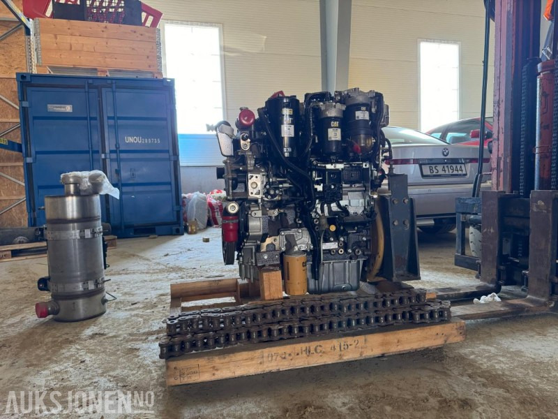 2014 Caterpillar c4.4 Perkins. Ubrukt motor - ملحقات - آلات البناء: صور 1 2014 Caterpillar c4.4 Perkins. Ubrukt motor - ملحقات - آلات البناء: صور 1