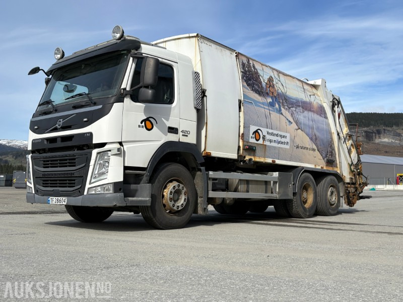 2014 Volvo FM 420 renovasjonsbil med 2-kammers løsning - شاحنة القمامة: صور 1 2014 Volvo FM 420 renovasjonsbil med 2-kammers løsning - شاحنة القمامة: صور 1