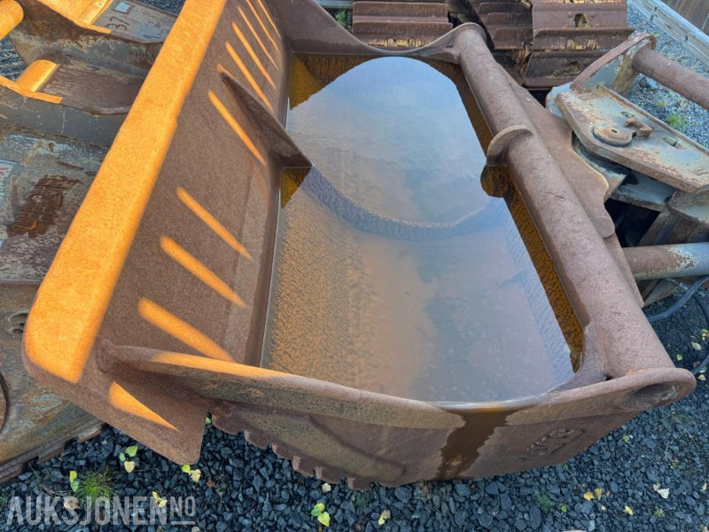 2015 SMP hydraulisk pusseskuffe G90 feste - ملحقات - آلات البناء: صور 4 2015 SMP hydraulisk pusseskuffe G90 feste - ملحقات - آلات البناء: صور 4