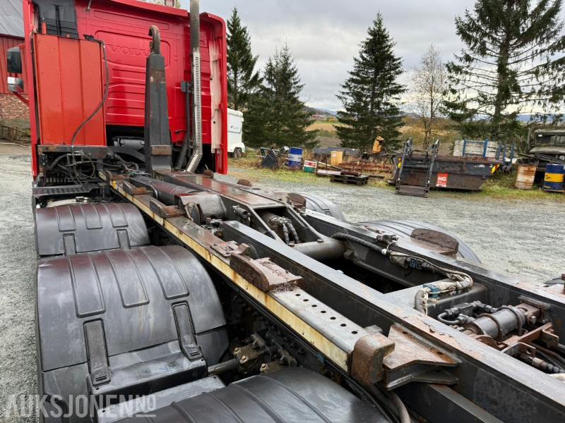 شاحنة ذات الخطاف 2015 Volvo FH16 650 8x4 med AJK Hydrolift krokløft og I-Shift: صور 19 شاحنة ذات الخطاف 2015 Volvo FH16 650 8x4 med AJK Hydrolift krokløft og I-Shift: صور 19