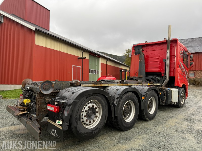 2015 Volvo FH16 650 8x4 med AJK Hydrolift krokløft og I-Shift - شاحنة ذات الخطاف: صور 4 2015 Volvo FH16 650 8x4 med AJK Hydrolift krokløft og I-Shift - شاحنة ذات الخطاف: صور 4