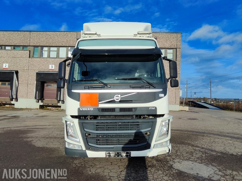 2015 Volvo FM 460 6x2 skapbil m/Full sideåpning - Carrier kjøleanlegg og bakløft - بصندوق مغلق شاحنة: صور 3 2015 Volvo FM 460 6x2 skapbil m/Full sideåpning - Carrier kjøleanlegg og bakløft - بصندوق مغلق شاحنة: صور 3