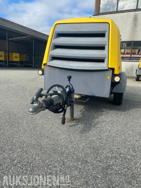 2016 Atlas Copco XAS 68KD luftkompressor - 1367 timer. - آلة حفر: صور 4 2016 Atlas Copco XAS 68KD luftkompressor - 1367 timer. - آلة حفر: صور 4