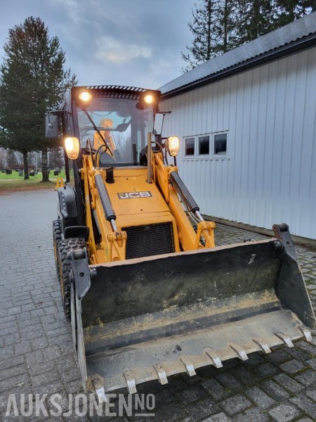 2016 JCB 1CX - Traktorgraver med graveskuff og frontlaster - حفار متعدد الاستخدام: صور 3 2016 JCB 1CX - Traktorgraver med graveskuff og frontlaster - حفار متعدد الاستخدام: صور 3